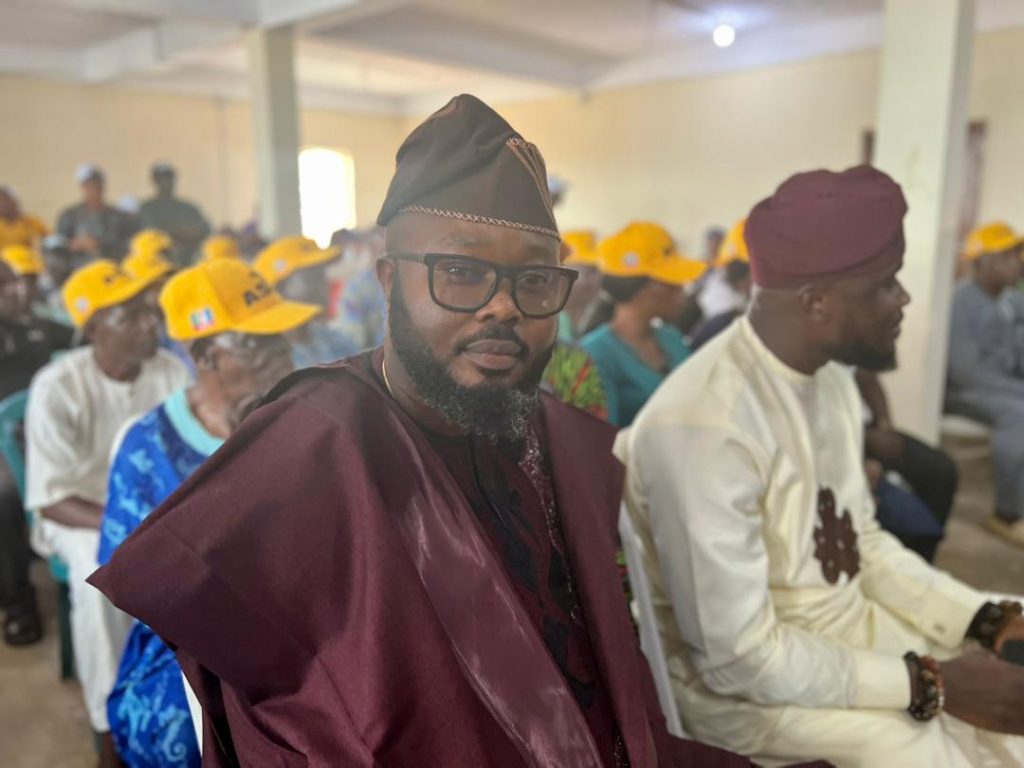 Labour Party Reps Candidate Adeyeri Kunle joins APC