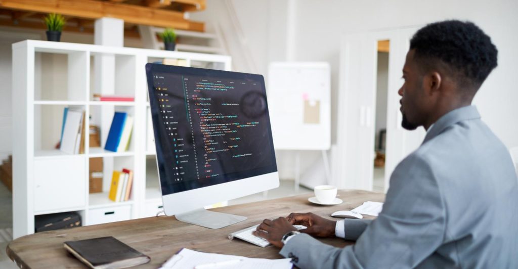 Here comes 11 tech jobs you can do without coding Tech-Jobs