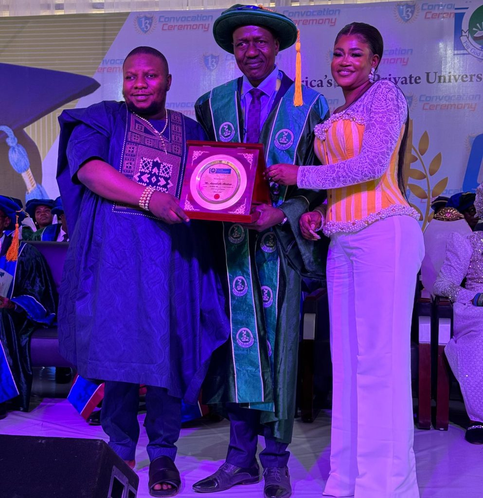 T.Pumpy-Boss-Caleb-University-Award