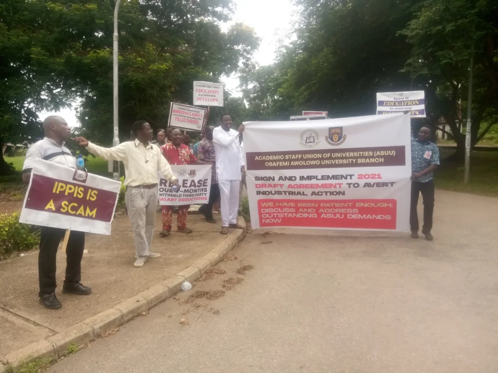 OAU ASUU protests over non-implementation of 2009 agreement by FG OAU-ASUU-protest