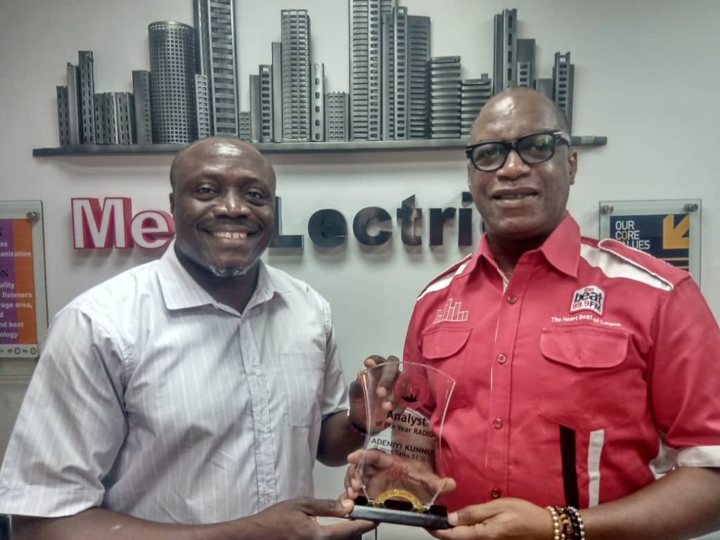 Adeniyi Kunnu receives award