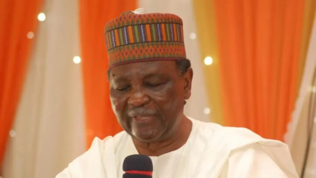 Akpabio celebrates Gowon @ 91 Gen-Yakubu-Gowon