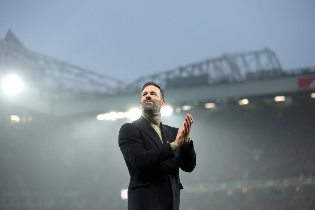 Van Nistelrooy Leaves Manchester United Ruud van Nistelrooy