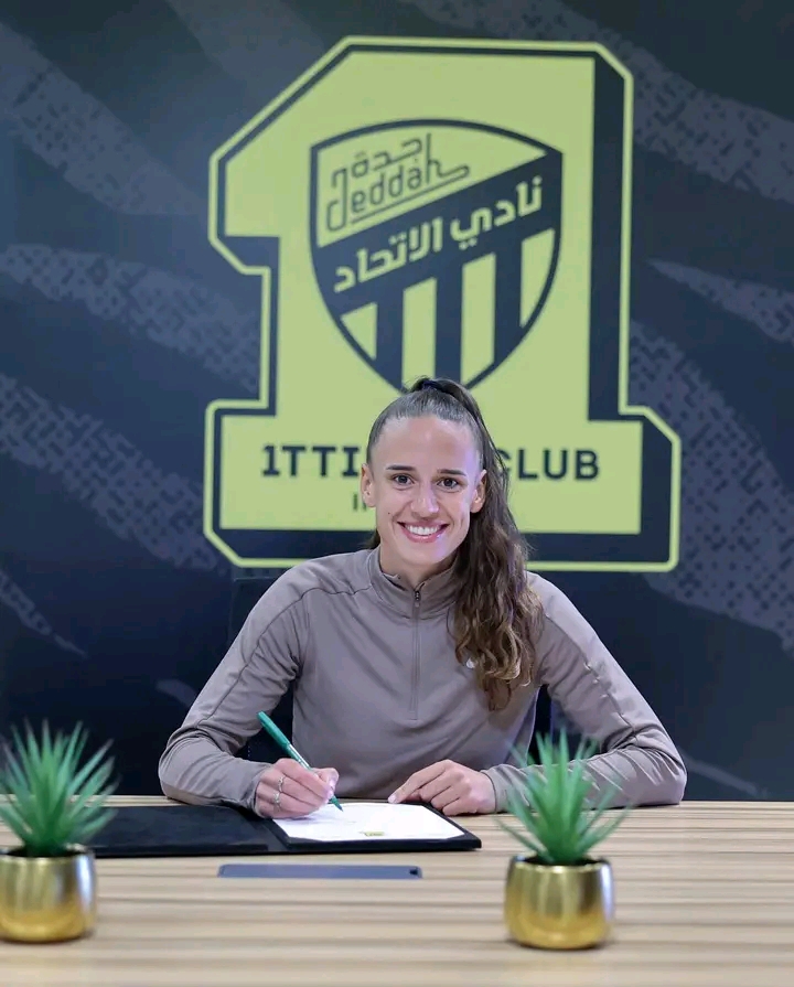 Ashleigh Plumptre Extends Al Ittihad’s Contract