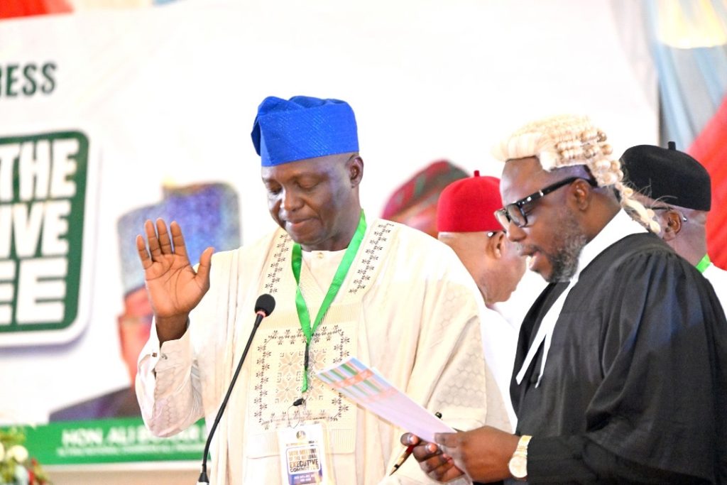 APC national Chairman-Oath