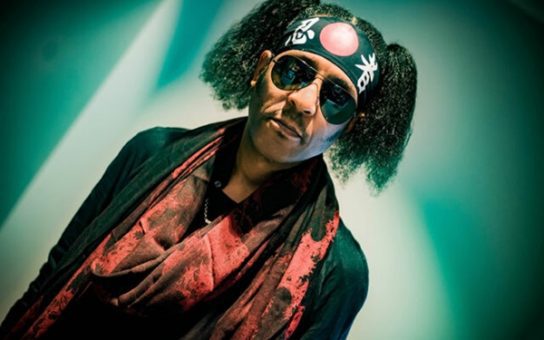 Jeffrey Daniel Reveals How He Taught Michael Jackson the Moonwalk