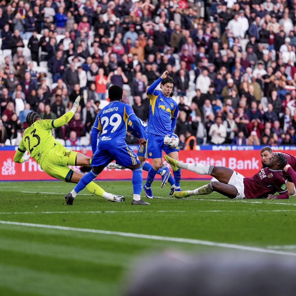 Leeds United beat West Ham on penalities to reach FA Cup semis