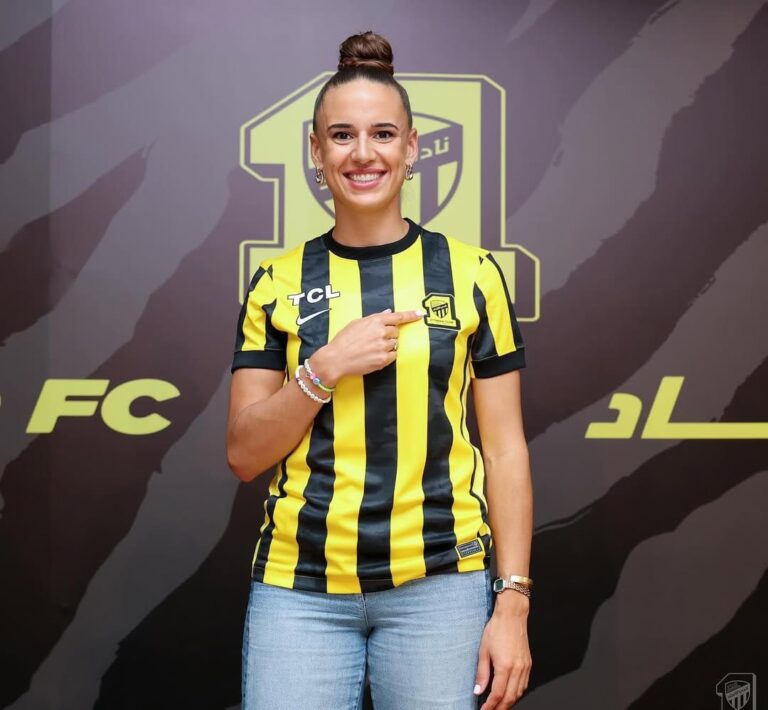 Plumptre pens new two-year deal with Al-Ittihad