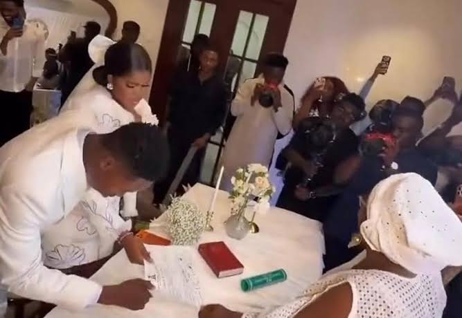 Peller, Jarvis Seal Union With Court Wedding